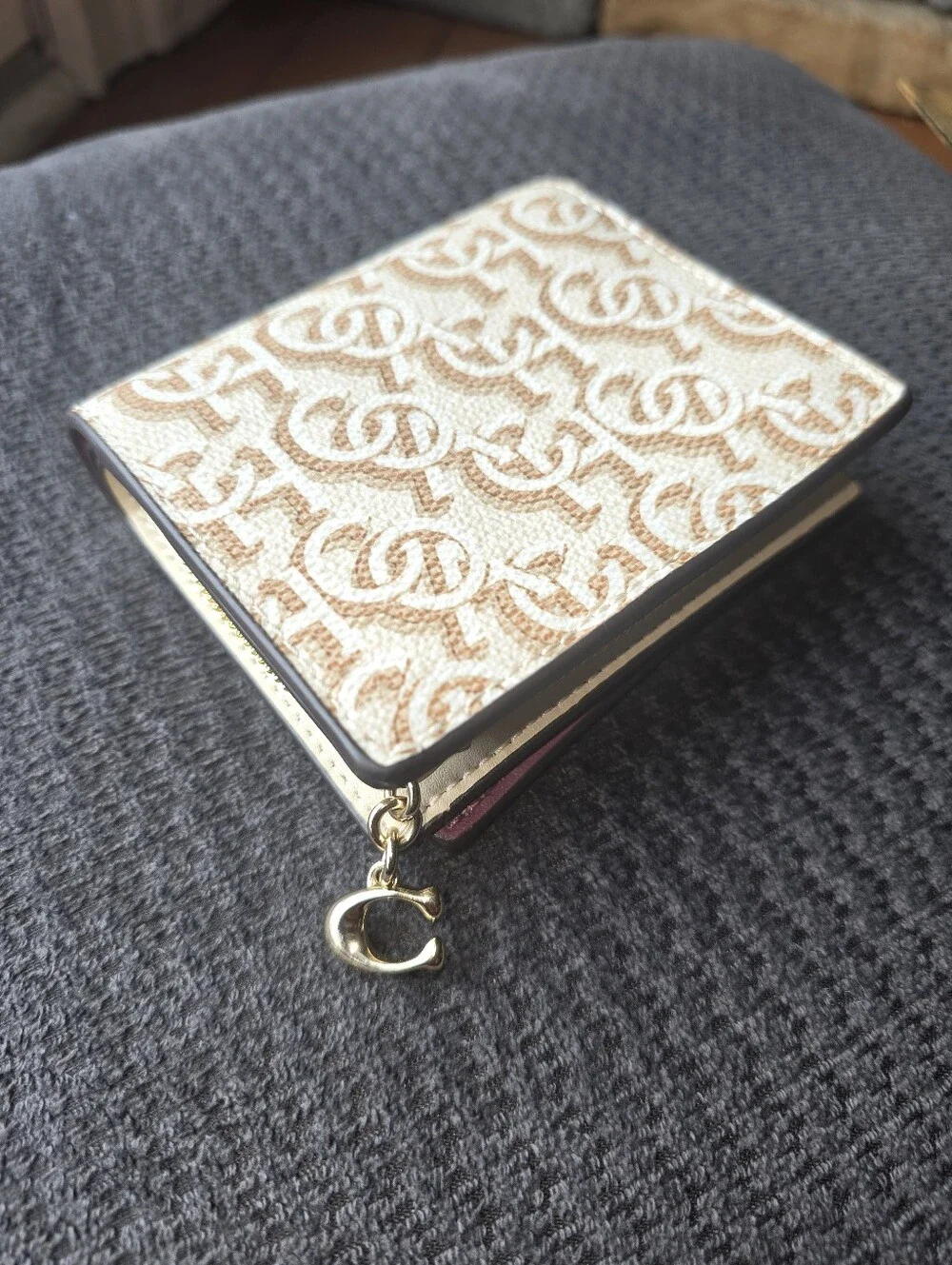 COACH CF522 Chalk Beige Monogram Print Bifold Snap Wallet Pink Leather Int *Read